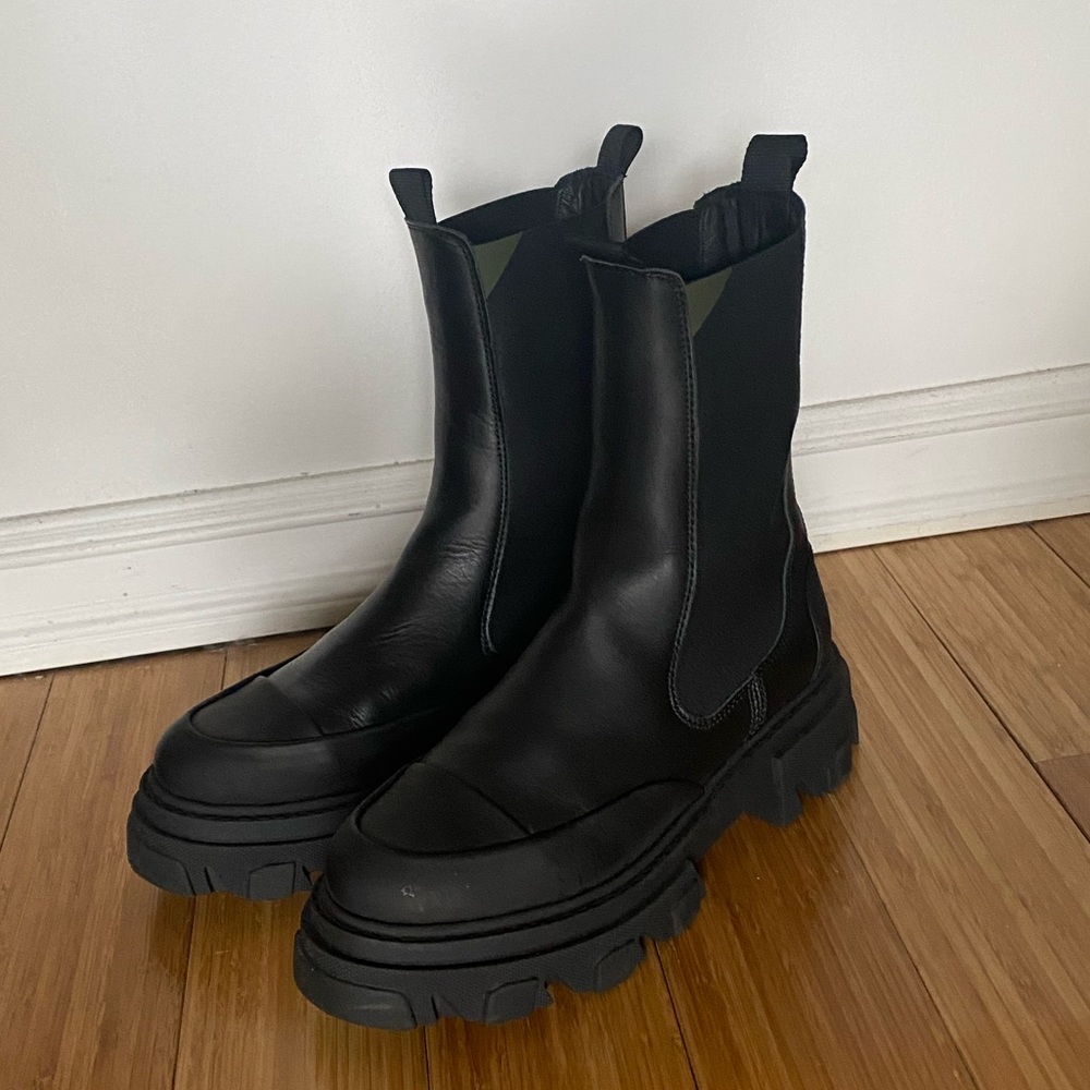 Ganni Lug Boot